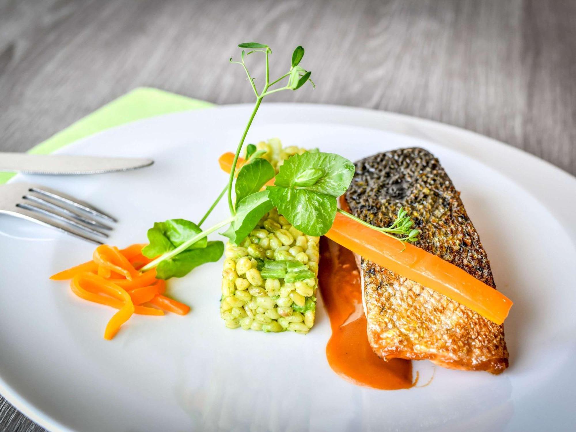 Ibis Styles La Rochelle Thalasso Chatelaillon Экстерьер фото