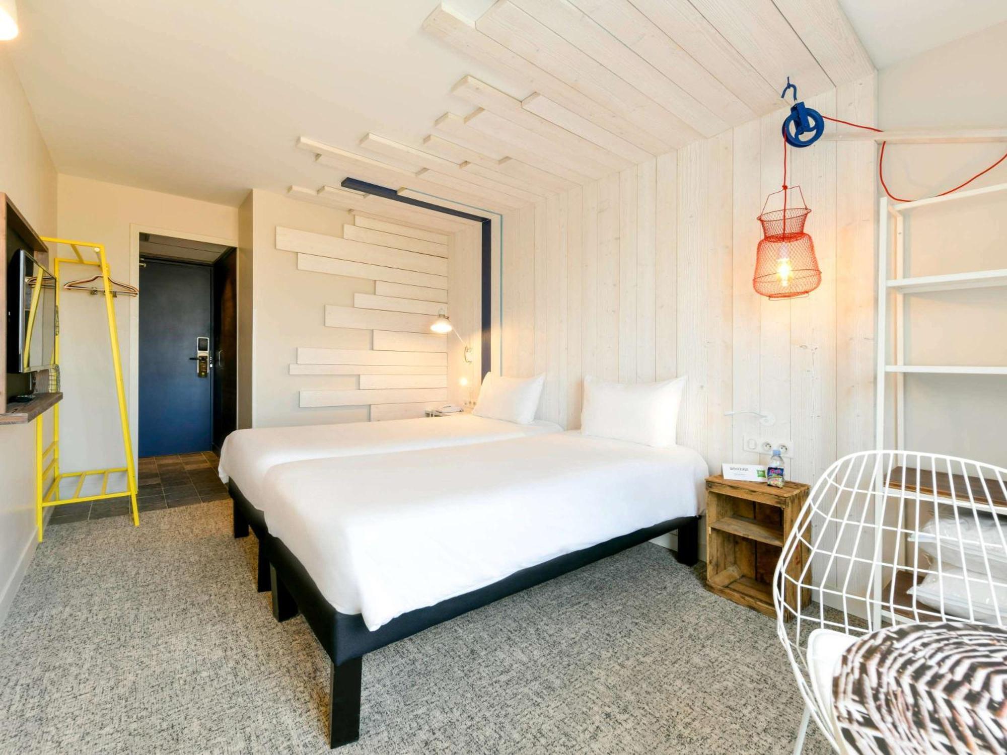 Ibis Styles La Rochelle Thalasso Chatelaillon Экстерьер фото